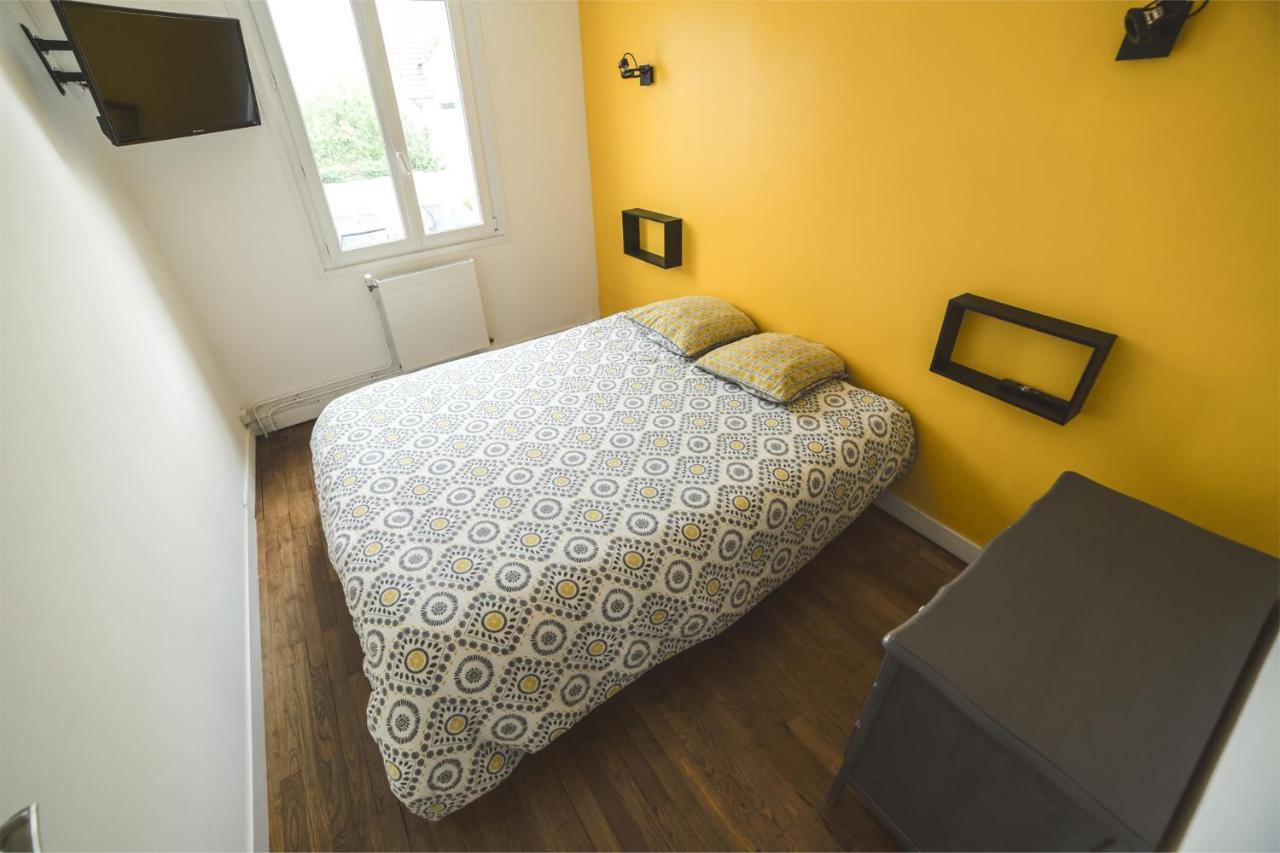 LOUJADE Maison 3 Chambres à Moncé en Belin - Proche Circuit 24h du Mans Extérieur photo